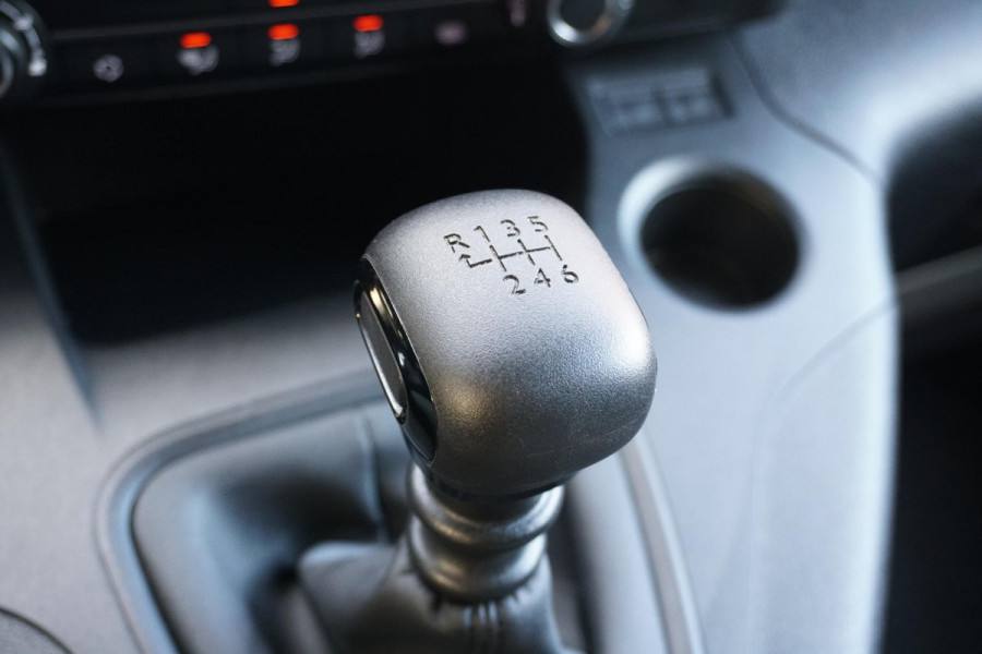 Opel Combo 1.2 Turbo L1H1 Edition *MARGE* + APPLE CARPLAY / TREKHAAK / SENSOREN