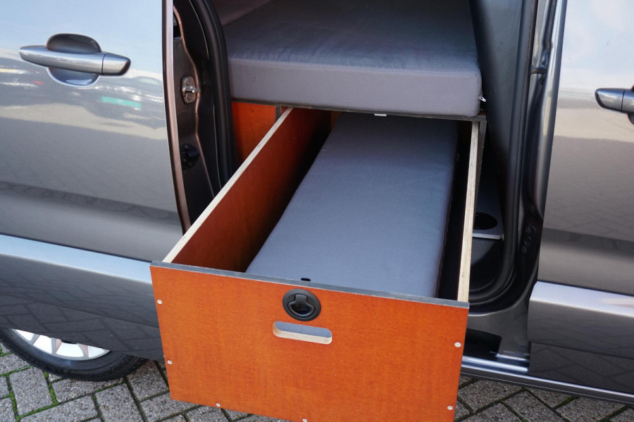 Opel Combo 1.2 Turbo L1H1 Edition *MARGE* + APPLE CARPLAY / TREKHAAK / SENSOREN