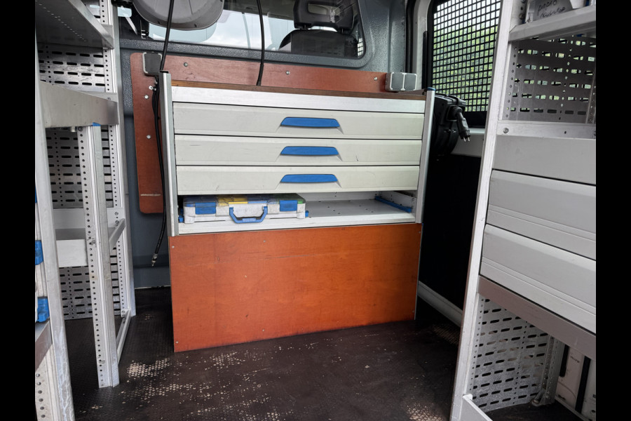 Peugeot Boxer 2.0 HDI 131 PK EURO 6 / L1H2 / SORTIMO INRICHTING / WERKPLAATS / CAMERA / CRUISE / AIRCO / NAVI