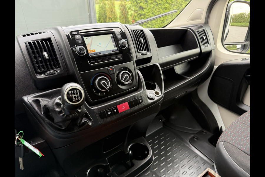 Peugeot Boxer 2.0 HDI 131 PK EURO 6 / L1H2 / SORTIMO INRICHTING / WERKPLAATS / CAMERA / CRUISE / AIRCO / NAVI
