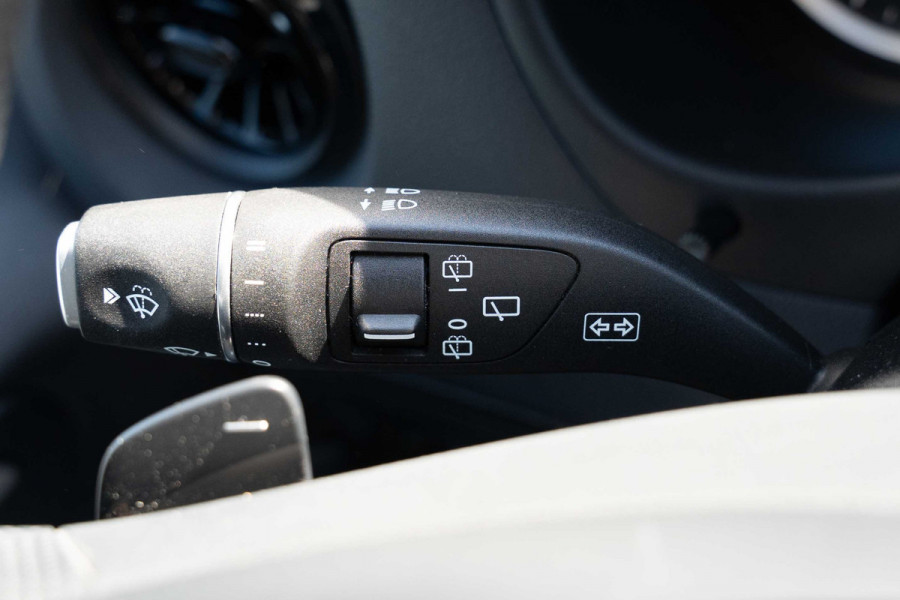Mercedes-Benz EVITO TOURER | 90KWH | WLPT 367KM | Volledig Elektrisch | SOH 97.5% | Camera | Navi | Stoelverw. | Airco | 3-Zits