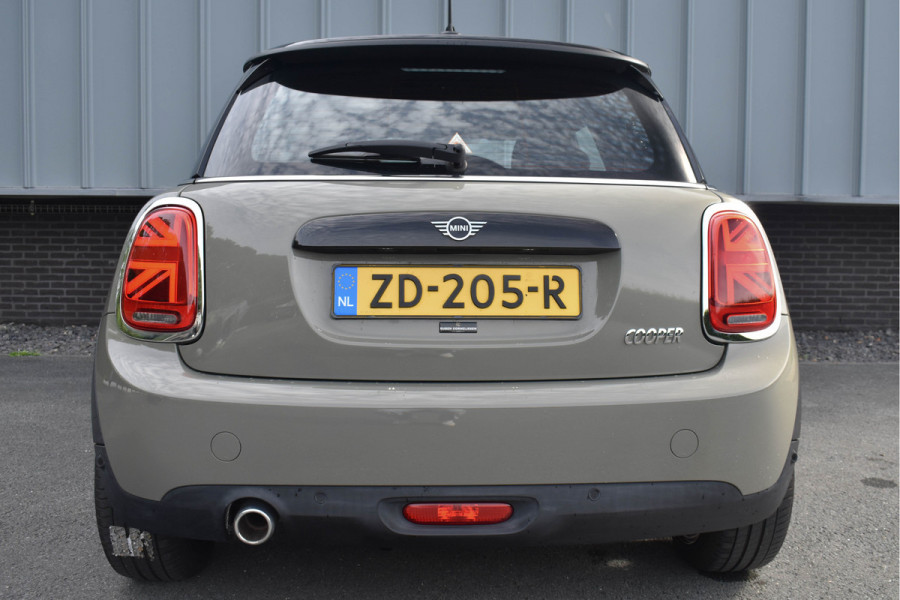 MINI 3-deurs 1.5 Cooper Chili | Xenon | Carplay | Navi | Sportstoelen | PDC | Lichtmetalen velgen