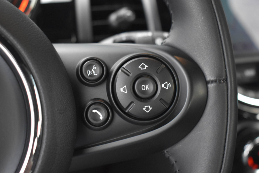 MINI 3-deurs 1.5 Cooper Chili | Xenon | Carplay | Navi | Sportstoelen | PDC | Lichtmetalen velgen