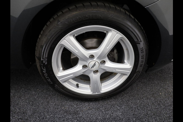 Opel Corsa 1.4 Favourite | 1e eigenaar | Cruise Control | Bluetooth | Prijs Rijklaar!!