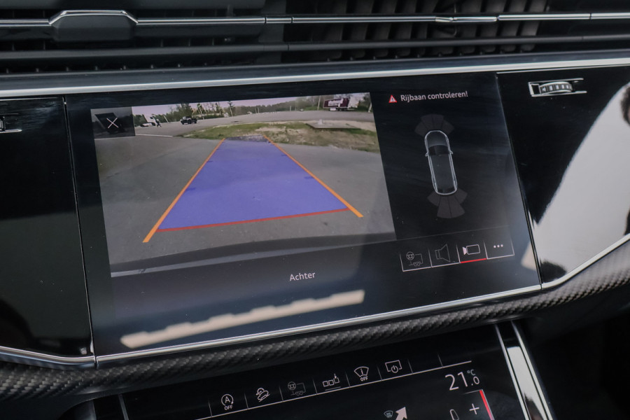 Audi RSQ8 4.0 TFSI RS Q8 quattro | CARBON IN & EXTERIEUR | ADAPTIVE CRUISE | TREKHAAK | MASSAGE | STOELVEWARMING & VERKOELING | CAMERA | H