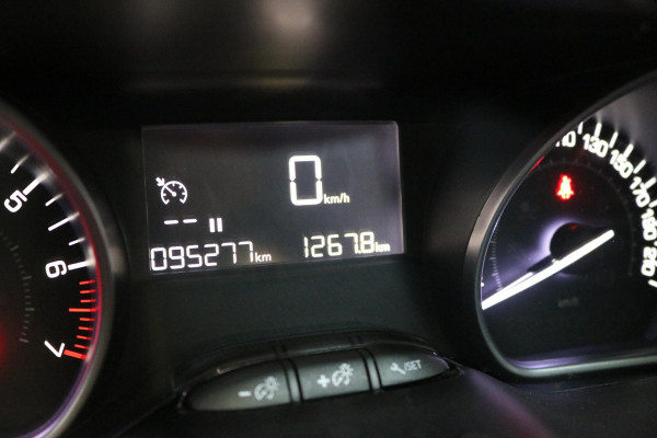 Peugeot 2008 1.2 PureTech Blue Lion | CARPLAY | INCL NWE DISTR | RIJKLAAR | NAP | NL AUTO |
