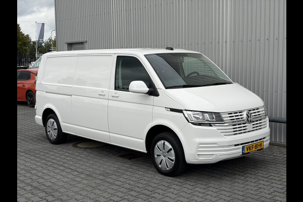 Volkswagen Transporter 2.0 TDI L2H1*AUTOM*NAVI*CRUISE*HAAK*A/C*CAM*TEL(