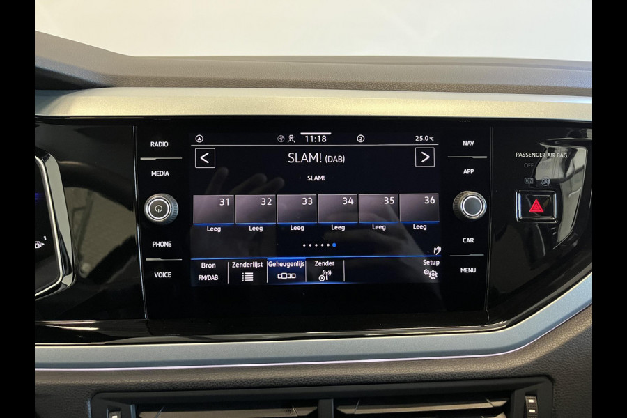 Volkswagen Polo 1.0 TSI Automaat Goal Navigatie Apple Carplay/Android Auto Parkeersensoren Adaptive Cruise Control Stoelverwarming Matrix LED koplampen Climate Control Lichtmetalen velgen