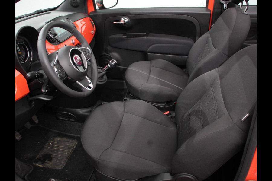 Fiat 500C 1.0 Hybrid Cabrio Navigatie Climate Control Cruise control Lichtmetalen velgen Apple Carplay/ Android Auto Navigatie Parkeersensor achter