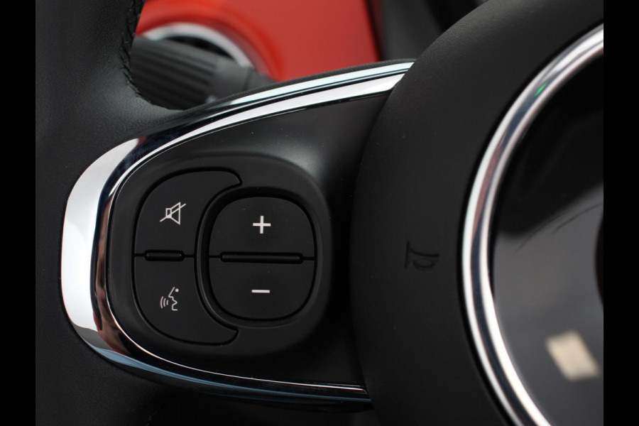 Fiat 500C 1.0 Hybrid Cabrio Navigatie Climate Control Cruise control Lichtmetalen velgen Apple Carplay/ Android Auto Navigatie Parkeersensor achter