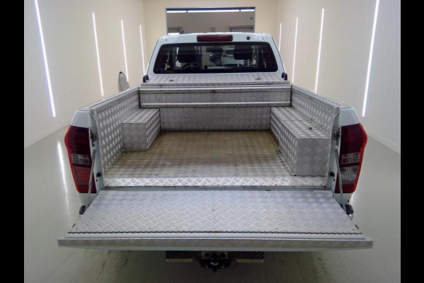 Isuzu D-max 1.9 Extended Cab 3500KG TREKHAAK EURO 6