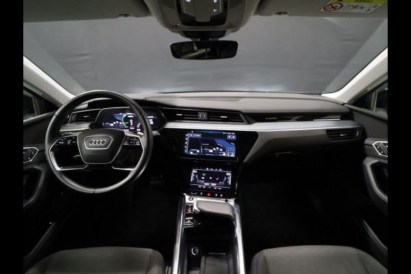 Audi e-tron Sportback 55 quattro Sport 95 kWh 92,5%SOH [BANG & OLUFSEN PREMIUM SOUNDSYSTEM, CRUISE CONTROL, MEMORY SEATS, DIGITAL DASH, TOP VIEW 360 CAMERA, NAVIGATIE, BLUETOOTH, ELEKTRISCHE ACHTERKLEP, CLIMATE CONTROL, LED, NIEUWSTAAT]