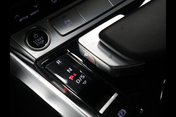 Audi e-tron Sportback 55 quattro Sport 95 kWh 92,5%SOH [BANG & OLUFSEN PREMIUM SOUNDSYSTEM, CRUISE CONTROL, MEMORY SEATS, DIGITAL DASH, TOP VIEW 360 CAMERA, NAVIGATIE, BLUETOOTH, ELEKTRISCHE ACHTERKLEP, CLIMATE CONTROL, LED, NIEUWSTAAT]