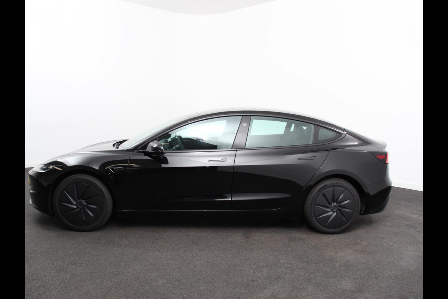 Tesla Model 3 RWD 60 kWh 534KM LFP Autopilot Panorama Warmtepomp Stoel/Stuurverwarming Full LED PDC VA+ Camera