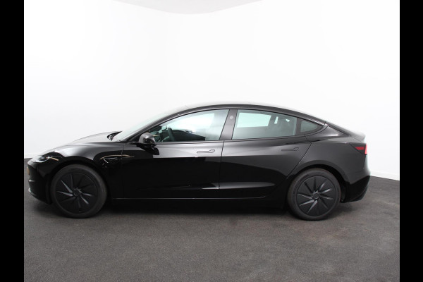 Tesla Model 3 RWD 60 kWh 534KM LFP Autopilot Panorama Warmtepomp Stoel/Stuurverwarming Full LED PDC VA+ Camera
