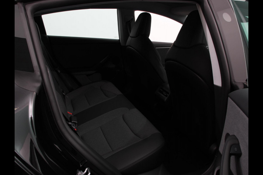 Tesla Model 3 RWD 60 kWh 534KM LFP Autopilot Panorama Warmtepomp Stoel/Stuurverwarming Full LED PDC VA+ Camera