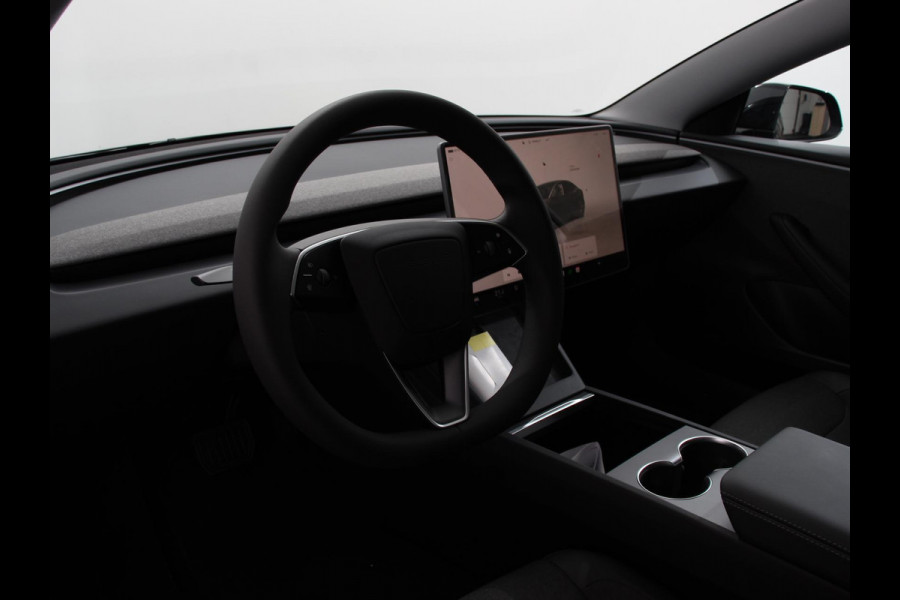 Tesla Model 3 RWD 60 kWh 534KM LFP Autopilot Panorama Warmtepomp Stoel/Stuurverwarming Full LED PDC VA+ Camera