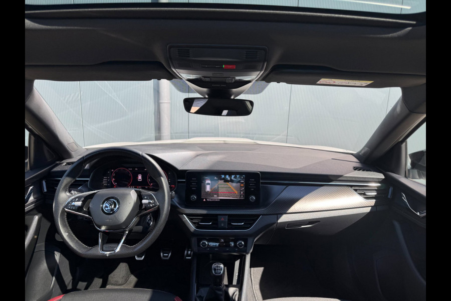 Škoda Kamiq 1.0 TSI Monte Carlo * Panoramadak * Parkeercamera * Navigatiesysteem * Keyless entry*