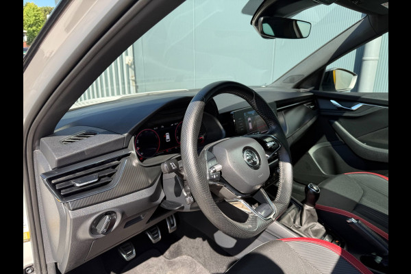 Škoda Kamiq 1.0 TSI Monte Carlo * Panoramadak * Parkeercamera * Navigatiesysteem * Keyless entry*