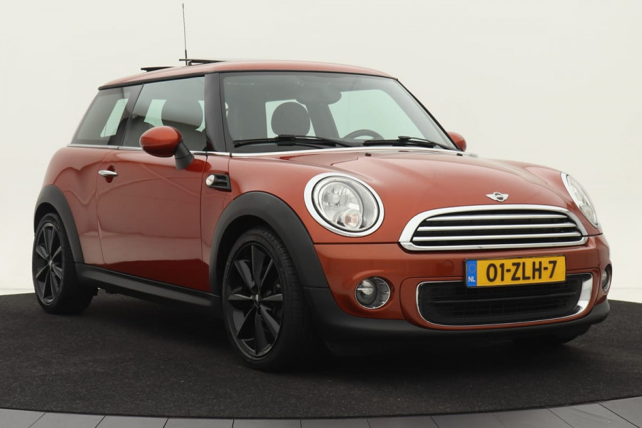 MINI One 1.6 One Chili | Panoramadak | Navigatie | Climate control | Cruise control