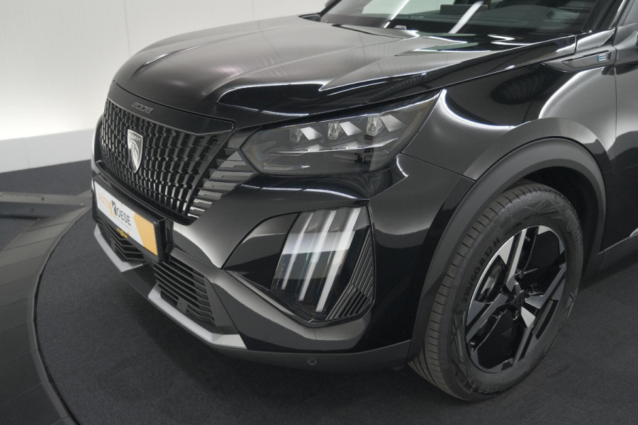 Peugeot e-2008 EV GT 54 kWh | 11 KW Lader | Warmtepomp | Camera | Alcantara Pakket | Stoelmassage