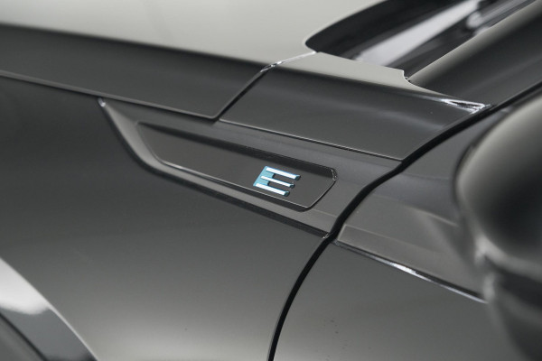 Peugeot e-2008 EV GT 54 kWh | 11 KW Lader | Warmtepomp | Camera | Alcantara Pakket | Stoelmassage