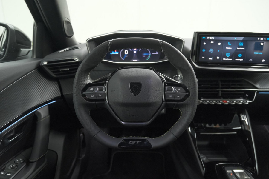 Peugeot e-2008 EV GT 54 kWh | 11 KW Lader | Warmtepomp | Camera | Alcantara Pakket | Stoelmassage
