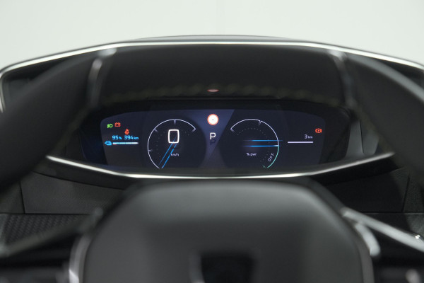 Peugeot e-2008 EV GT 54 kWh | 11 KW Lader | Warmtepomp | Camera | Alcantara Pakket | Stoelmassage