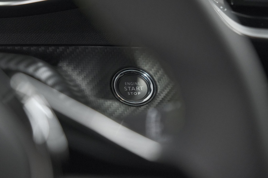 Peugeot e-2008 EV GT 54 kWh | 11 KW Lader | Warmtepomp | Camera | Alcantara Pakket | Stoelmassage