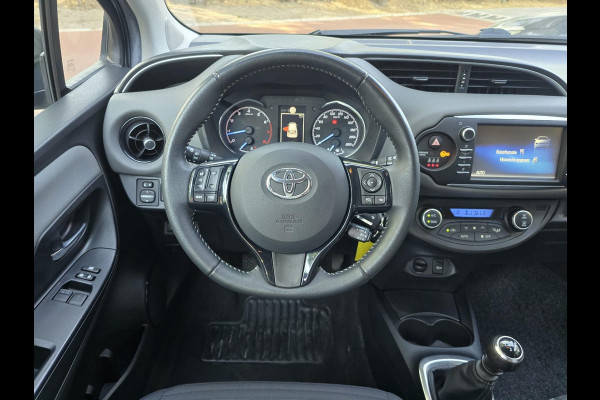 Toyota Yaris 1.5 VVT-i Active | 2E EIGENAAR | 3/6 OF 12 MND GARANTIE | CAMERA | AIRCO | NW APK |
