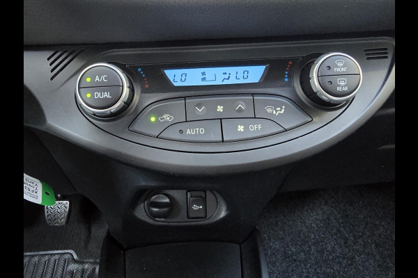 Toyota Yaris 1.5 VVT-i Active | 2E EIGENAAR | 3/6 OF 12 MND GARANTIE | CAMERA | AIRCO | NW APK |