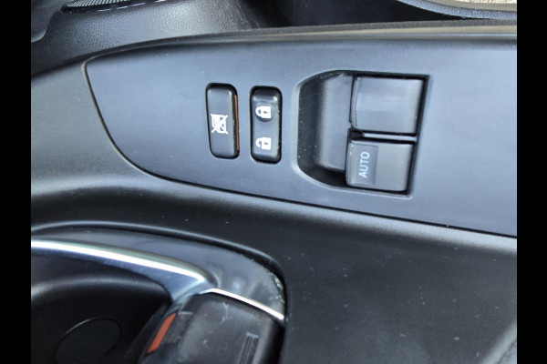 Toyota Yaris 1.5 VVT-i Active | 2E EIGENAAR | 3/6 OF 12 MND GARANTIE | CAMERA | AIRCO | NW APK |