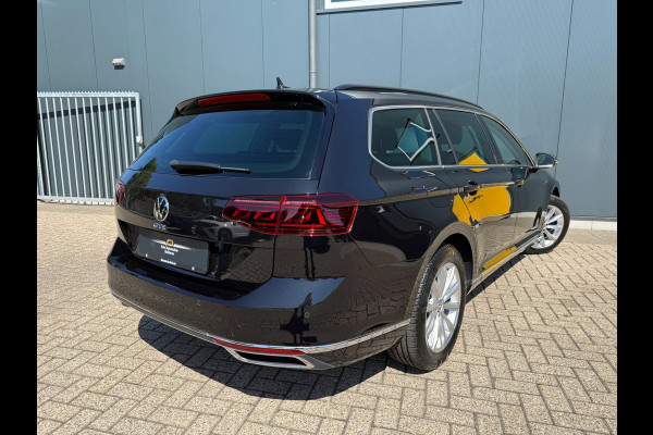 Volkswagen Passat Variant 1.4 TSI PHEV GTE * AUTOMAAT * Parkeercamera * Massage * Keyless *
