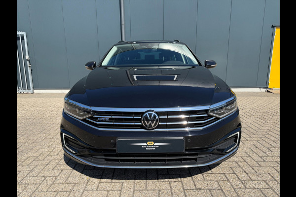 Volkswagen Passat Variant 1.4 TSI PHEV GTE * AUTOMAAT * Parkeercamera * Massage * Keyless *