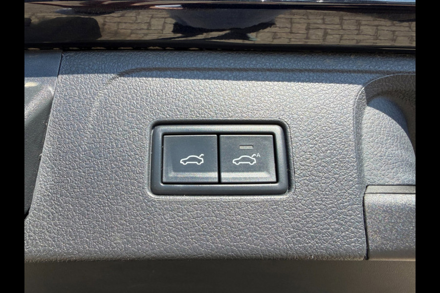 Volkswagen Passat Variant 1.4 TSI PHEV GTE * AUTOMAAT * Parkeercamera * Massage * Keyless *