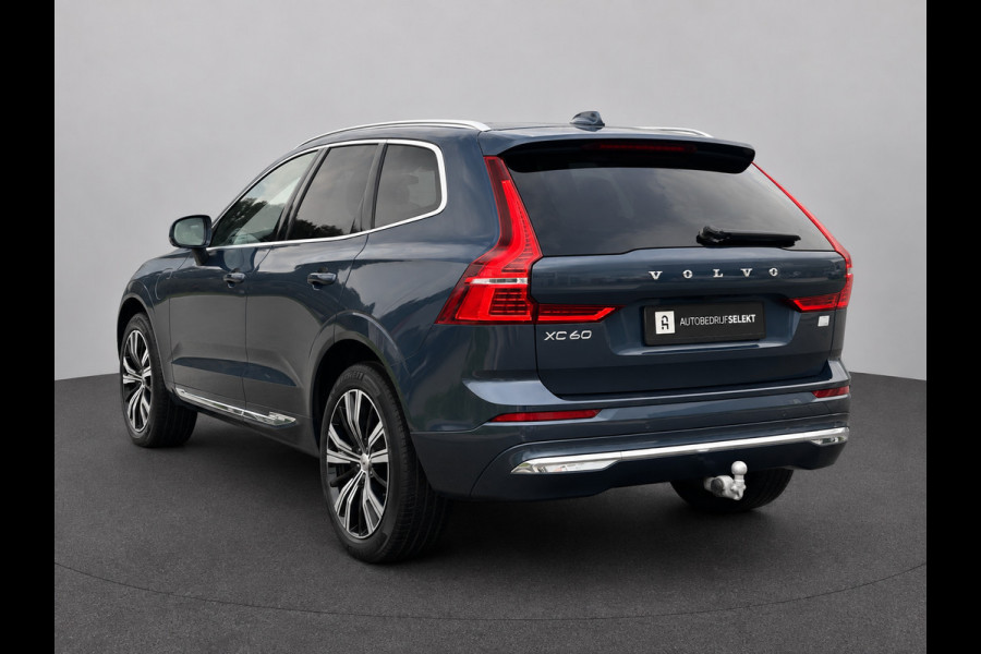 Volvo XC60 2.0 T6 Plug-in hybrid AWD Plus Bright | Pano | Trekhaak | Long Range | Elektrische stoelen | Denimblauw | Pilot Assist