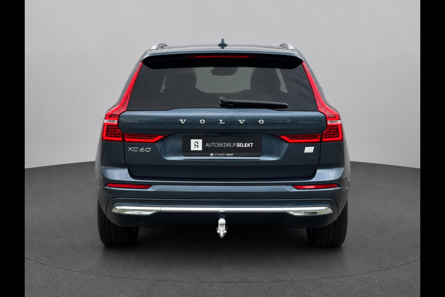 Volvo XC60 2.0 T6 Plug-in hybrid AWD Plus Bright | Pano | Trekhaak | Long Range | Elektrische stoelen | Denimblauw | Pilot Assist