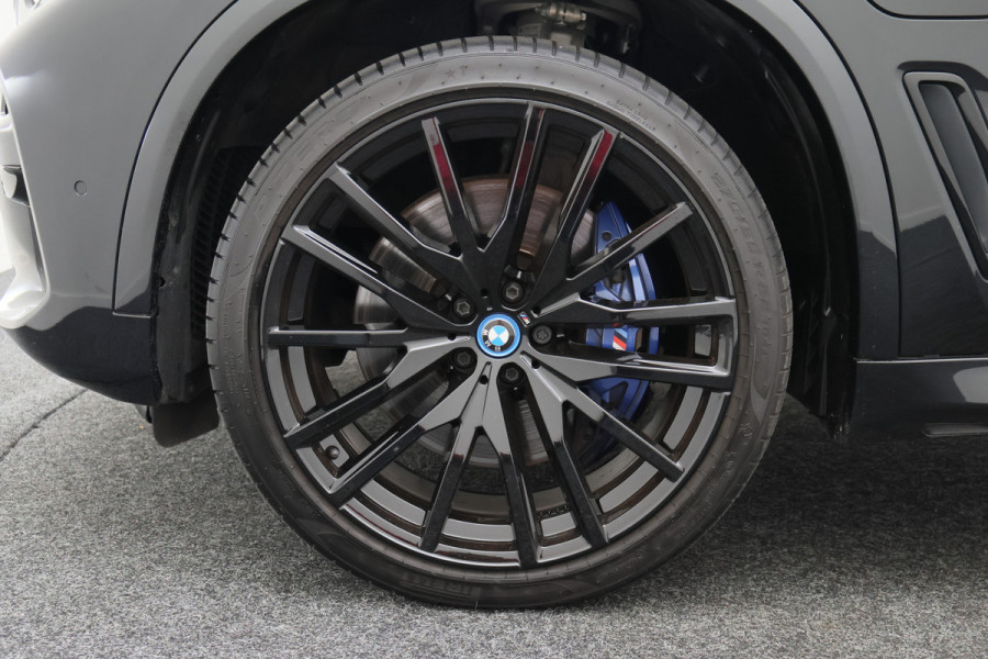 BMW X5 xDrive45e High Executive Laser, Panoramadak, Head-Up, 360° Camera, ACC, Luchtvering, H&K, Trekhaak, 22"