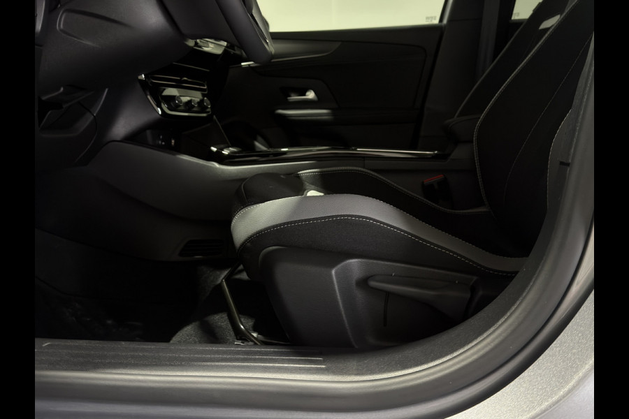 Opel Mokka-e GS Line 50-kWh 11kw bl. | ACC | Keyless | Stoelen & stuur verwarmd | Matrix Intellilux | Privacy