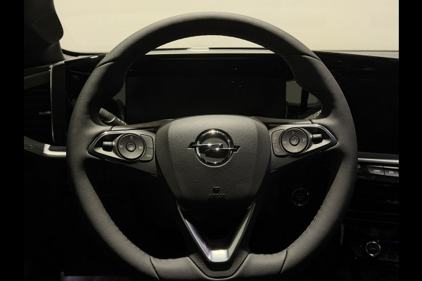 Opel Mokka-e GS Line 50-kWh 11kw bl. | ACC | Keyless | Stoelen & stuur verwarmd | Matrix Intellilux | Privacy