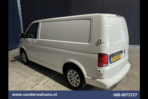 Volkswagen Transporter 2.0 TDI 111pk L1H1 Euro6 Airco | Navigatie | LM Velgen | Cruisecontrol | Apple Carplay Parkeersensoren
