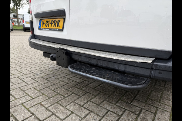 Volkswagen Crafter 35 2.0 TDI 140pk L4H3 ( voorheen L3H2 ) Comfortline / vaste prijs rijklaar € 19.950 ex btw / lease vanaf € 336 / euro 6 / bpm vrij / airco / 270 graden achterdeuren / achteruit rijcamera