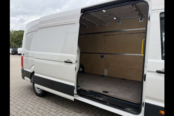 Volkswagen Crafter 35 2.0 TDI 140pk L4H3 ( voorheen L3H2 ) Comfortline / vaste prijs rijklaar € 19.950 ex btw / lease vanaf € 336 / euro 6 / bpm vrij / airco / 270 graden achterdeuren / achteruit rijcamera