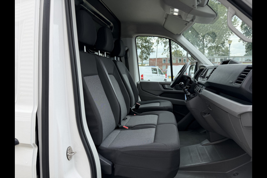 Volkswagen Crafter 35 2.0 TDI 140pk L4H3 ( voorheen L3H2 ) Comfortline / vaste prijs rijklaar € 19.950 ex btw / lease vanaf € 336 / euro 6 / bpm vrij / airco / 270 graden achterdeuren / achteruit rijcamera