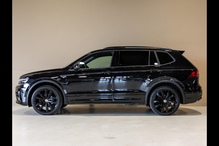 Volkswagen Tiguan Allspace 1.5 TSI 2x R-Line Blackstyle / 150pk / Panorama dak / Rondomzicht camera / Stoelverwarming / Leder /