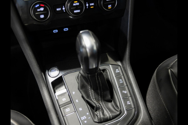 Volkswagen Tiguan Allspace 1.5 TSI 2x R-Line Blackstyle / 150pk / Panorama dak / Rondomzicht camera / Stoelverwarming / Leder /