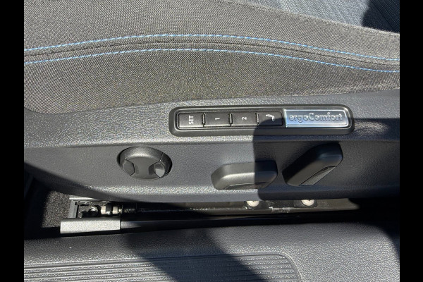 Volkswagen Passat Variant 1.4 TSI PHEV GTE * Trekhaak * AUTOMAAT * Parkeercamera * Head-up Display *