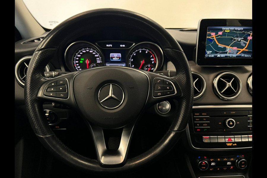 Mercedes-Benz GLA 180 Urban / Leder / Clima / Stoelverwarming