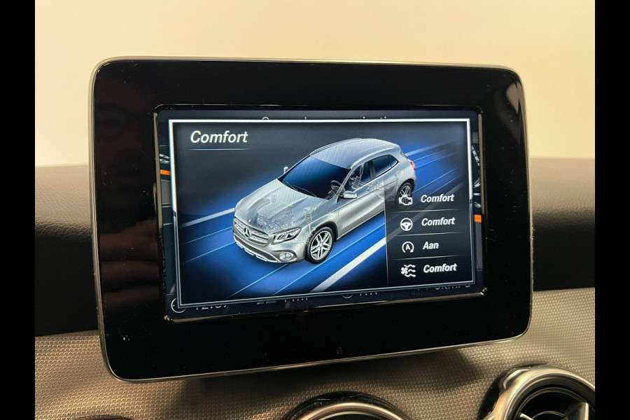 Mercedes-Benz GLA 180 Urban / Leder / Clima / Stoelverwarming