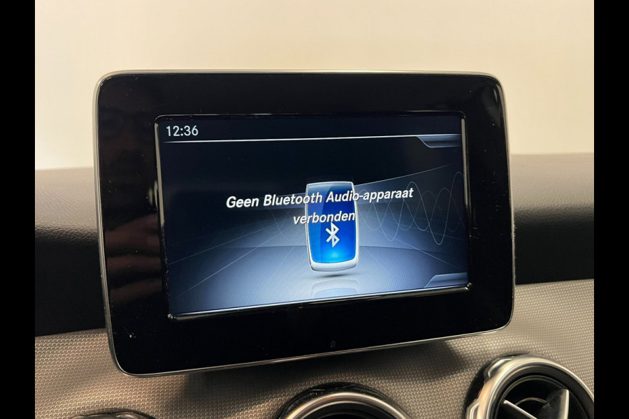 Mercedes-Benz GLA 180 Urban / Leder / Clima / Stoelverwarming